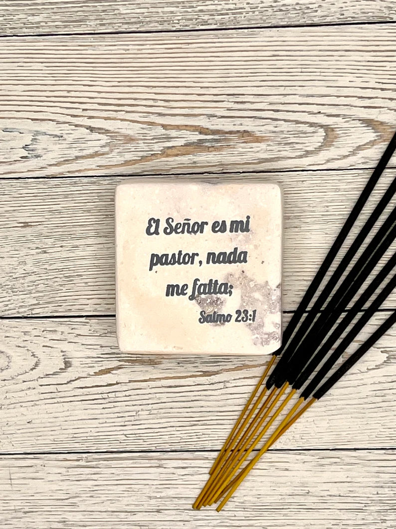 Hand-Carved Soapstone Scripture 3" by 3" - Bible Verse Salmos 23:1 - Español