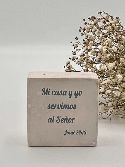 Hand-Carved Soapstone Scripture 3" by 3" - Bible Verse Josué 24:15 - Español