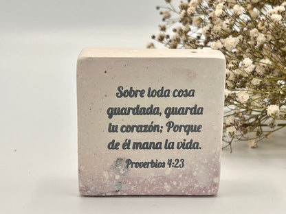 Hand-Carved Soapstone Scripture 2" by 2" - Bible Verse Proverbios 4:23 - Español