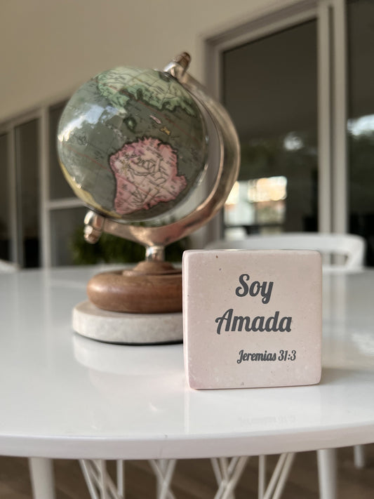 Hand-Carved Soapstone Scripture 2" by 2" - Bible Verse Jeremias 31:3 - Español